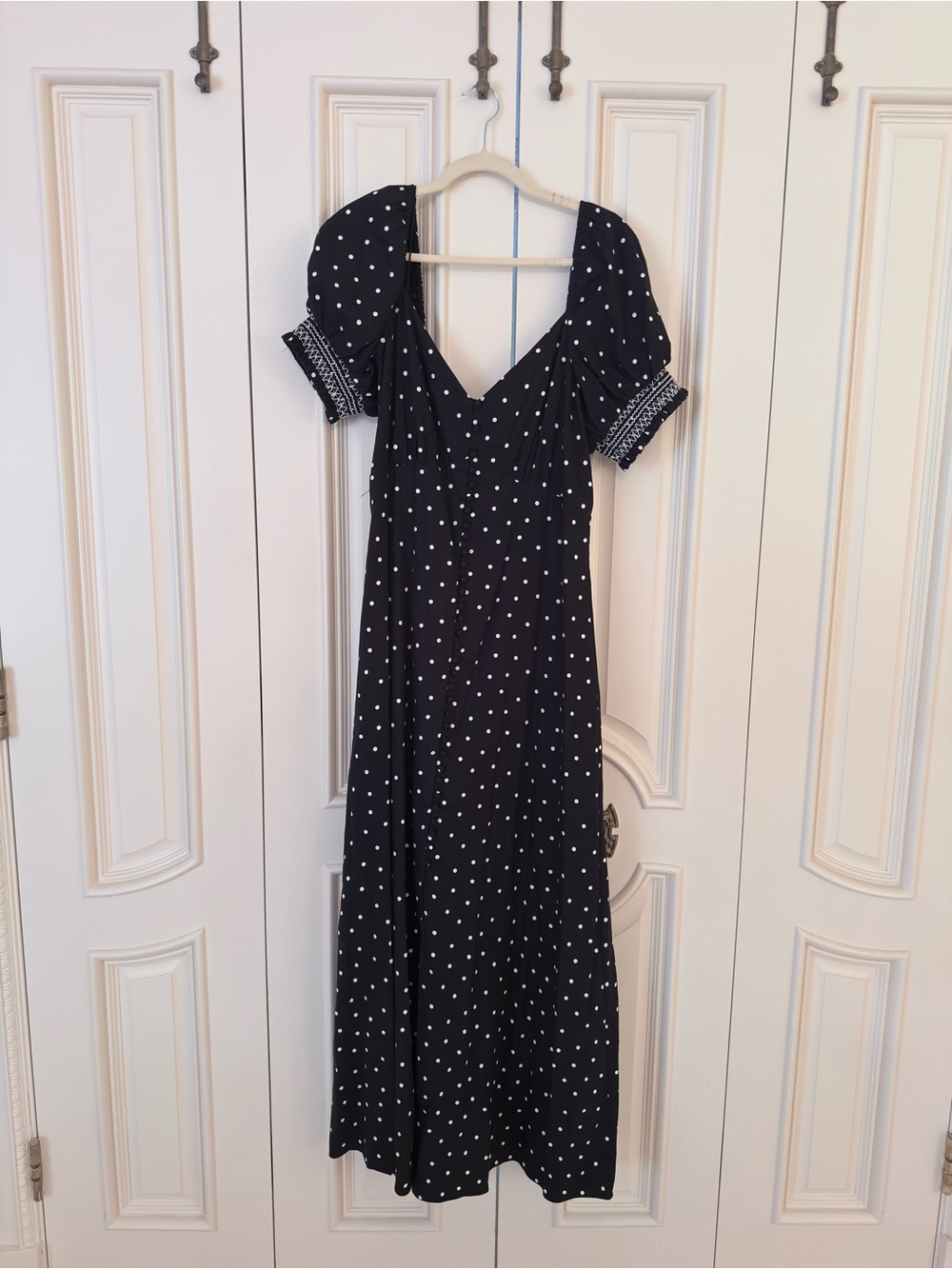 Alice + Olivia Black Polka Dot Maxi Dress with Puff Sleeves